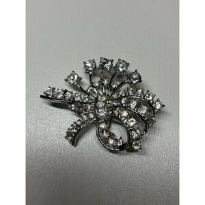 Vintage Rhinestone Silver Tone Floral Bouquet Pin‎ Brooch 2.5"